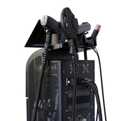 4 in 1 Macchina di bellezza multifunzione a tre lunghezze d'onda Laser per la rimozione dei capelli tatuati