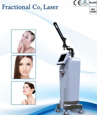 Eliminazione delle cicatrici Equipaggiamento di bellezza laser a CO2 con schermo LCD touch da 10,4 pollici