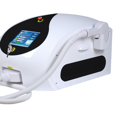 Canada MDSAP Approved Diode Laser Hair Removal Machine 3 lunghezze d'onda 810nm/755nm/1064nm