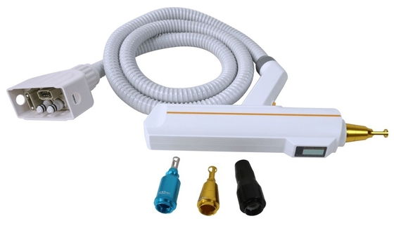 532nm 1064nm 1320nm Q Switch ND Yag Laser Machine per sbiancamento della pelle / cerchi scuri