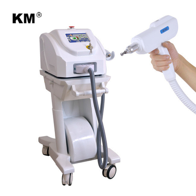 Macchina laser portatile Q Switch ND Yag 1500W Con 8.4 touch screen
