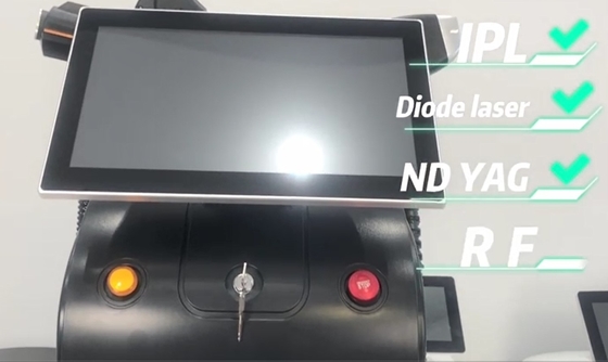 4 in 1 Macchina di bellezza multifunzione a tre lunghezze d'onda Laser per la rimozione dei capelli tatuati